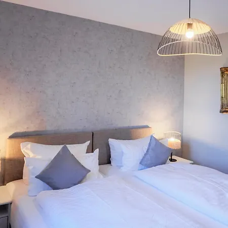 Storchennest - Komfortable Fuer 2-5 Personen Appartement Reestow